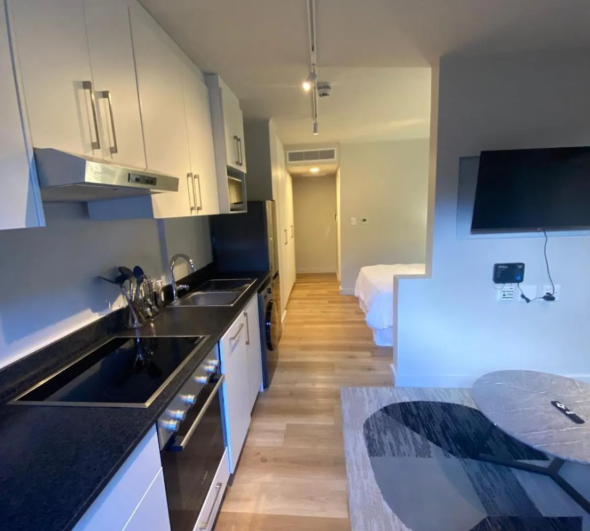 The Tokyo 311 Amazing Comfort Cape Town 0*,  Güney Afrika