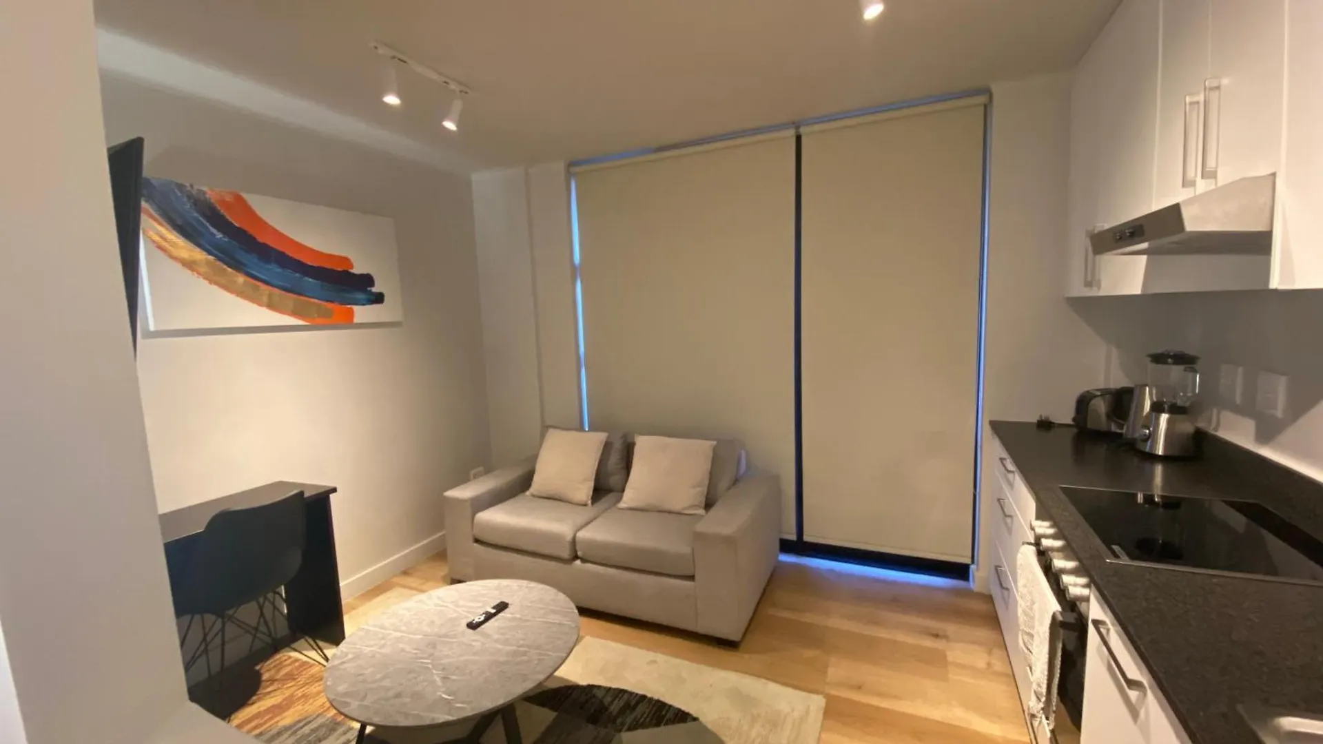 The Tokyo 311 Amazing Comfort Cape Town 0*,  Güney Afrika